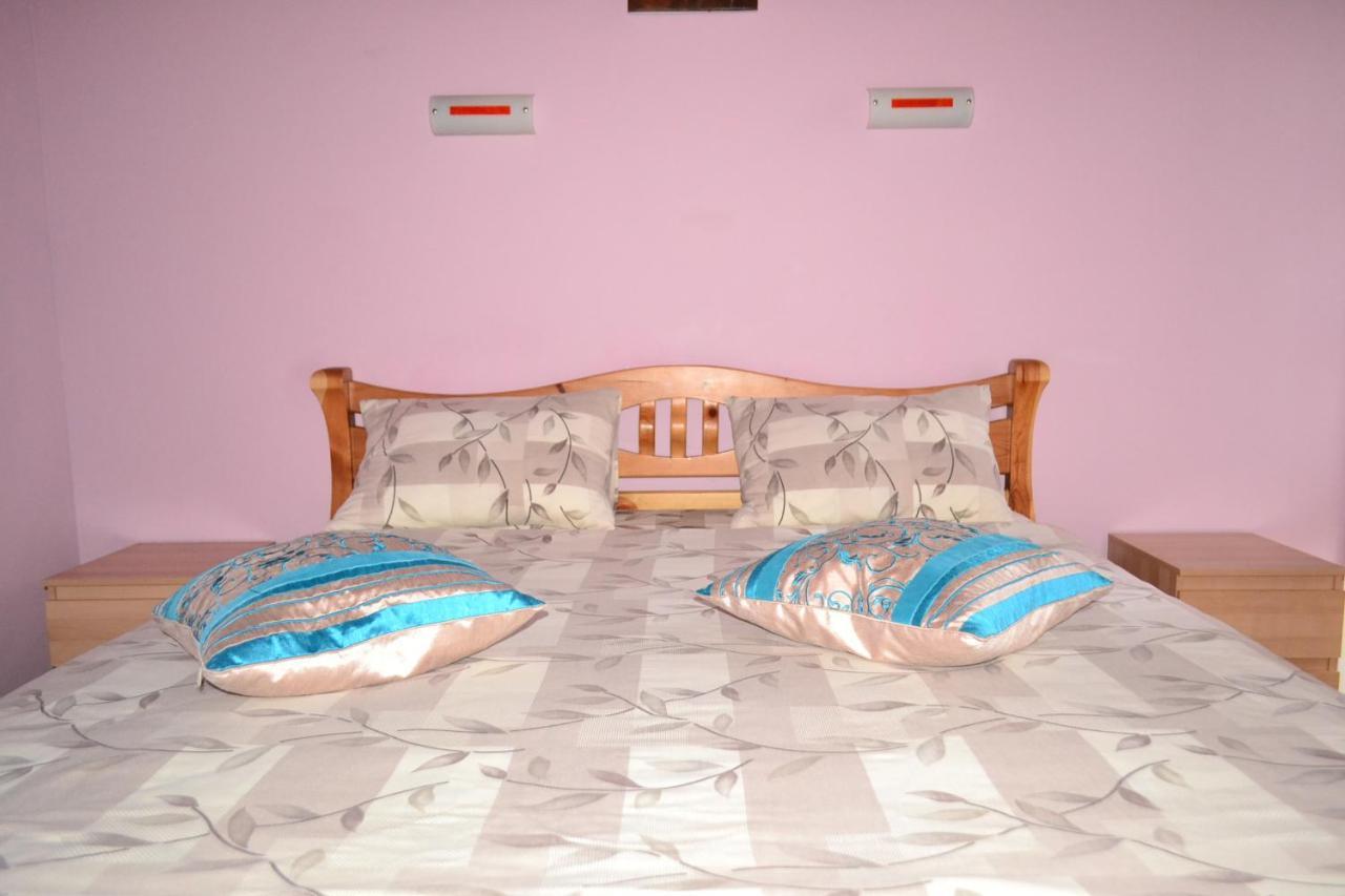 Apartment On Shevchenka Boulevard Тернопил Екстериор снимка